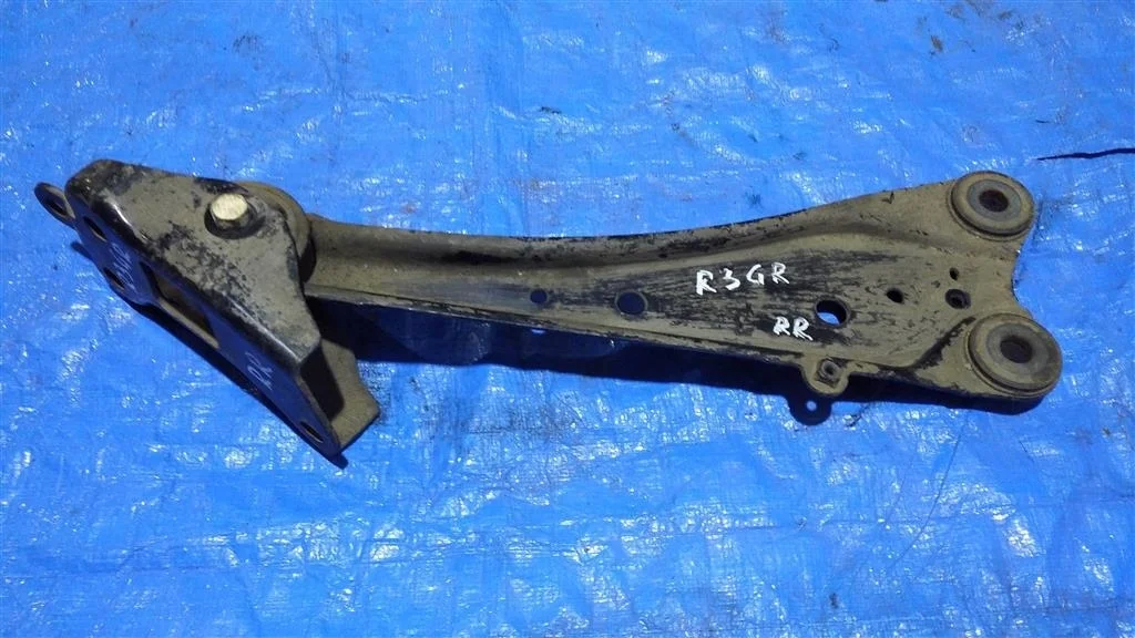 Б.у. рычаг продольный TOYOTA RAV4 ACA30 TOYOTA RAV4 ACA30