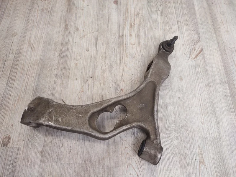 Рычаг подвески нижний VW Touareg 2 2010-2018 7P