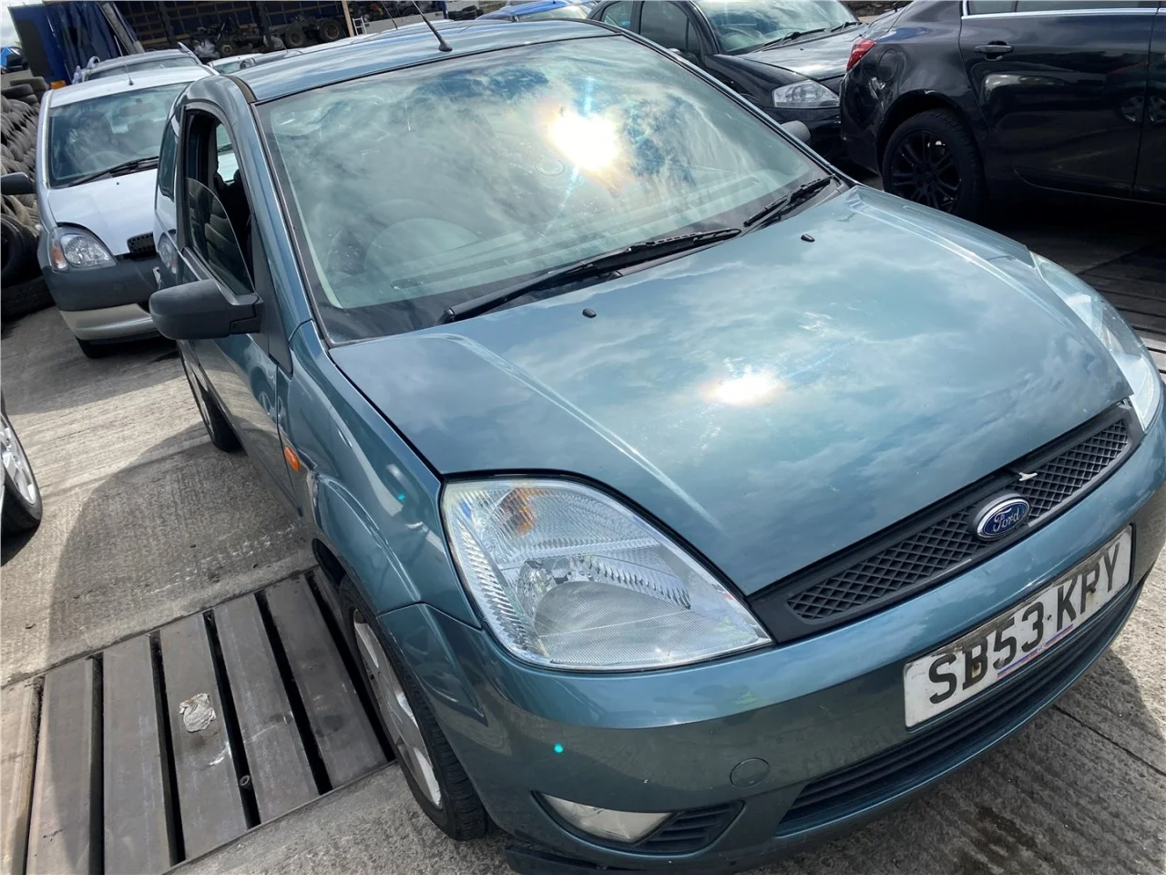 Продажа Ford Fiesta 1.3 (70Hp) (A9JA) FWD MT по запчастям