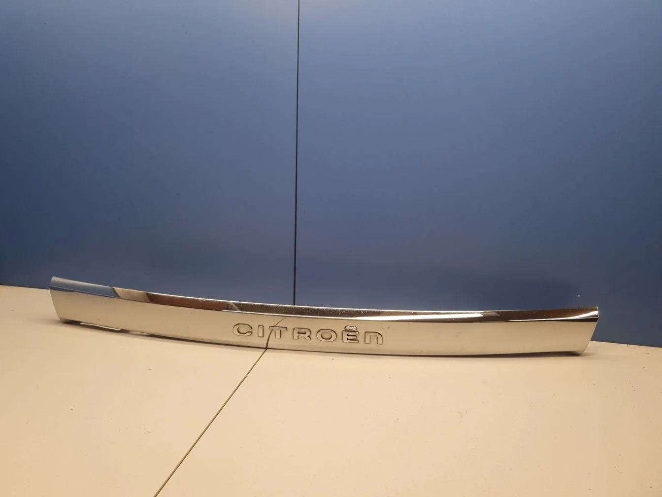 Накладка крышки багажника для Citroen C4 2010-