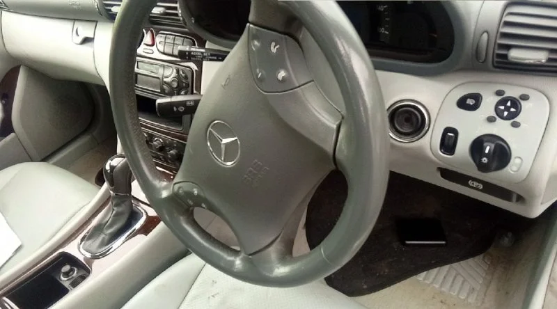 Продажа Mercedes-Benz C class 3.2 (354Hp) (112.961) RWD AT по запчастям