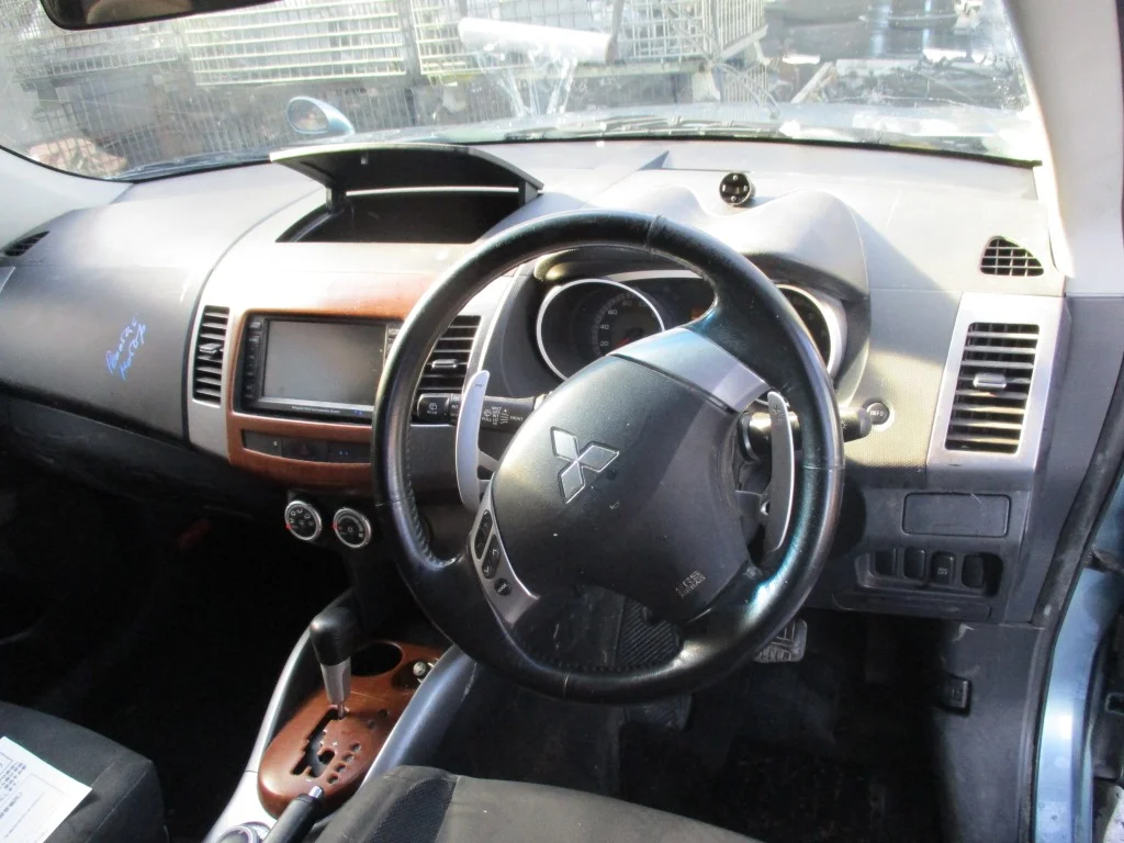 Продажа Mitsubishi Outlander 2.4 (170Hp) (4B12) 4WD MT по запчастям