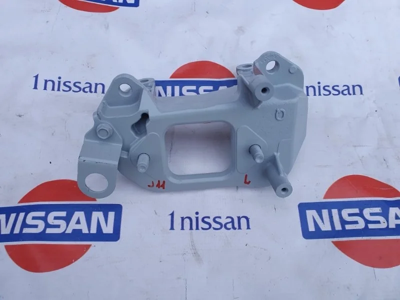 Кронштейн кузовной Nissan Qashqai 2020 112544BB1A J11 MR20DD, передний левый