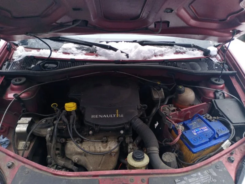 Продажа Renault Sandero 1.4 (72Hp) (K7J LPG) FWD MT по запчастям
