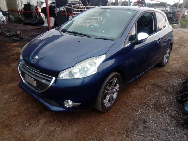 Продажа Peugeot 208 1.2 (82Hp) (EB2) FWD MT по запчастям