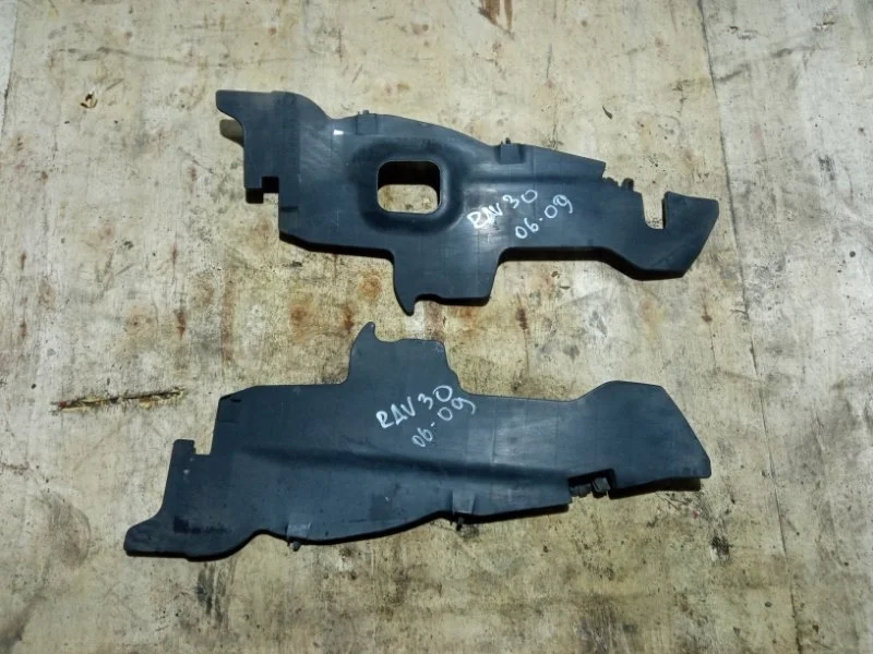 Дефлектор радиатора Toyota RAV4 2006-2009 30