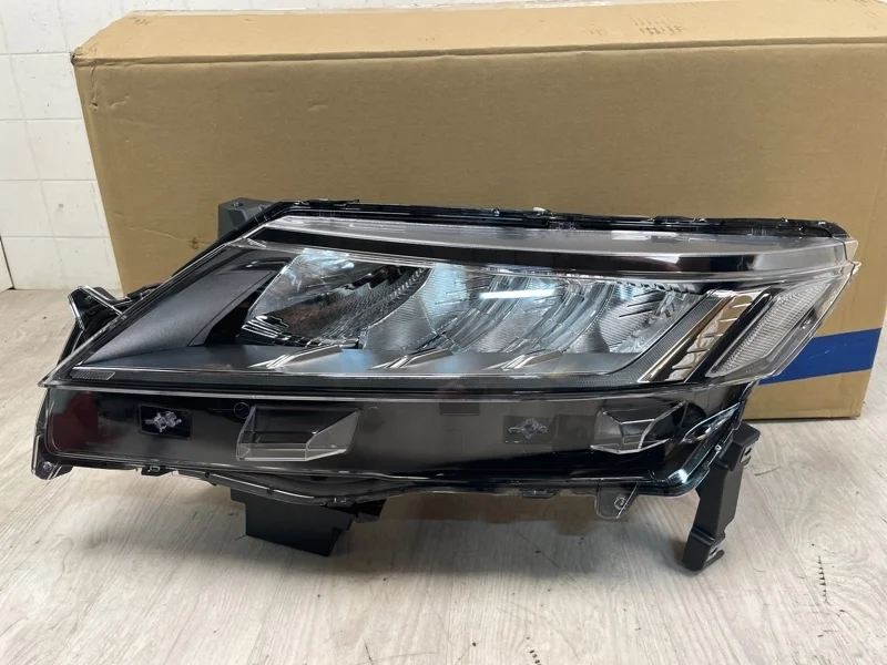 Фара MITSUBISHI ASX 2020 2021 2022 GA1W, GA2W, GA3W, GA7W, GA6W, GA8W