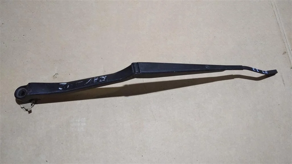 Б.у. поводок дворника TOYOTA RAV4 ACA20 TOYOTA RAV4 ACA20