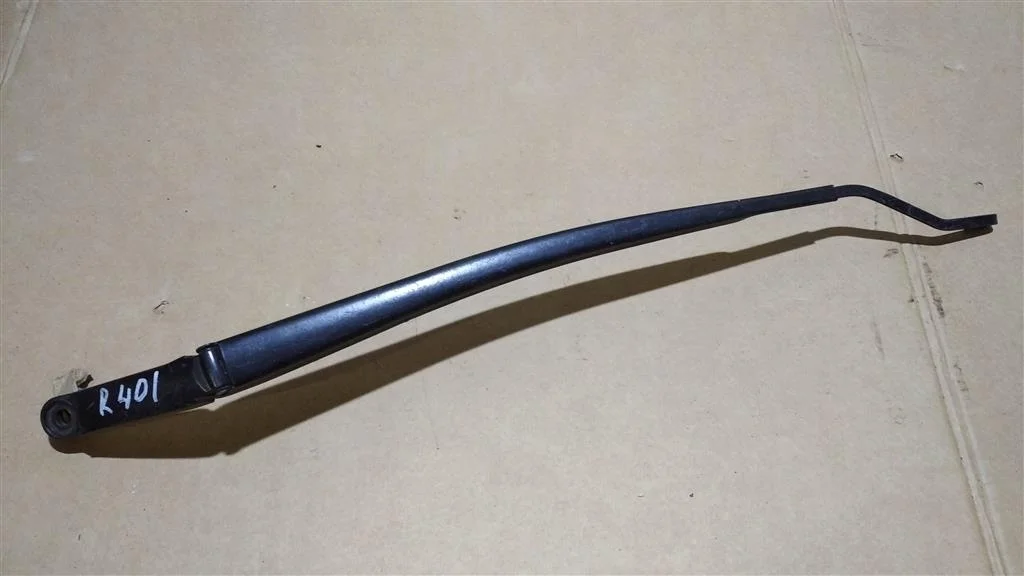 Б.у. поводок дворника TOYOTA RAV4 ZSA40 TOYOTA RAV4 ZSA40
