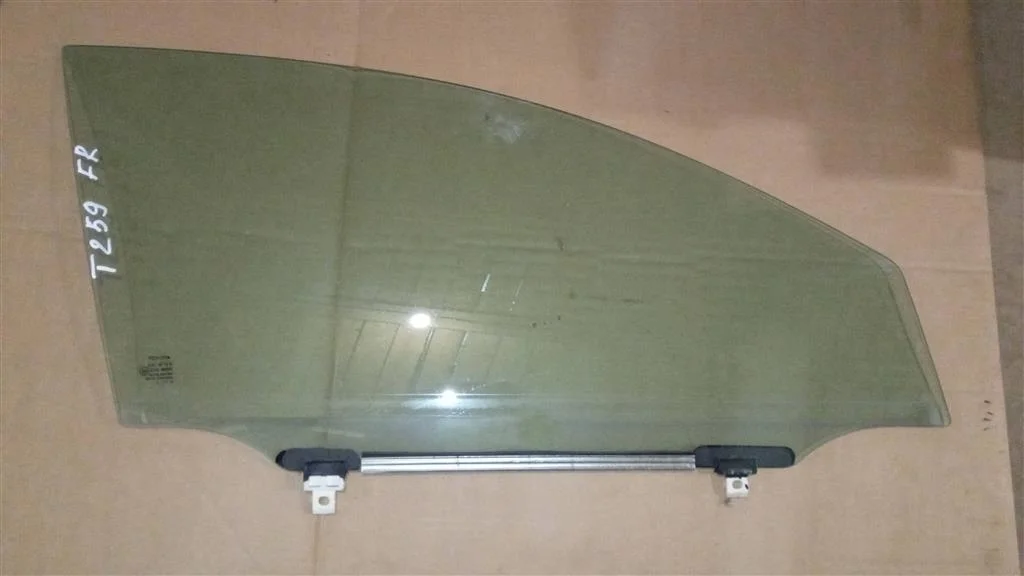 Б.у. стекло двери TOYOTA AVENSIS AZT250 TOYOTA AVENSIS AZT250