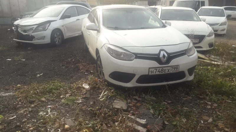 Продажа Renault Fluence 1.6 (106Hp) (K4M 838) FWD MT по запчастям