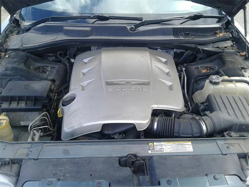 Продажа Chrysler 300C 3.0D (218Hp) (OM642 TURBODIESEL V6) RWD AT по запчастям