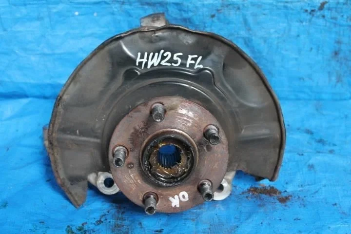 Б.у. кулак поворотный TOYOTA PRIUS NHW20 TOYOTA PRIUS NHW20