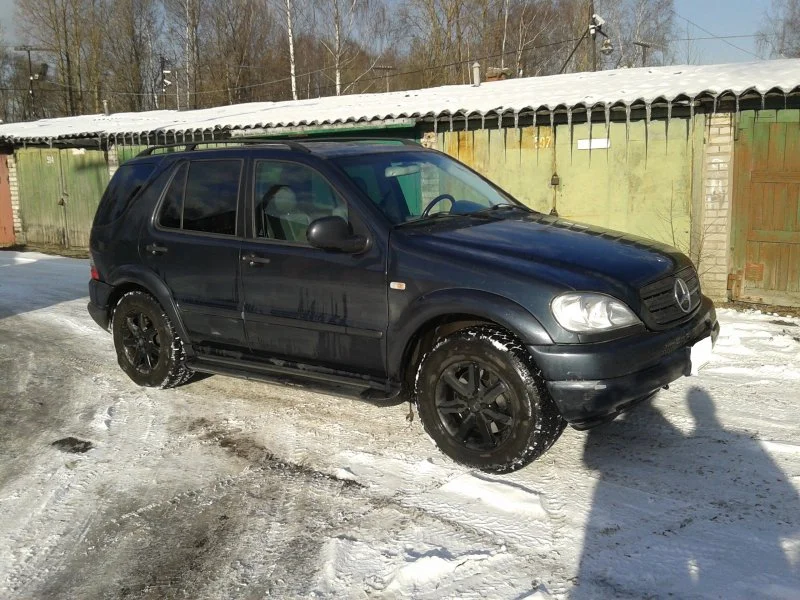 Продажа Mercedes-Benz M class 4.3 (275Hp) (113.942) 4WD AT по запчастям