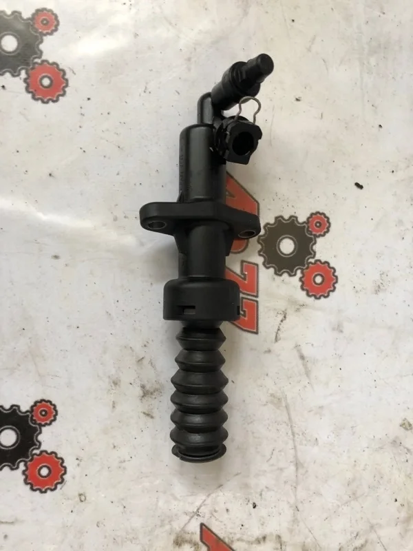 Главный цилиндр сцепления Peugeot 307 2005 3A/C