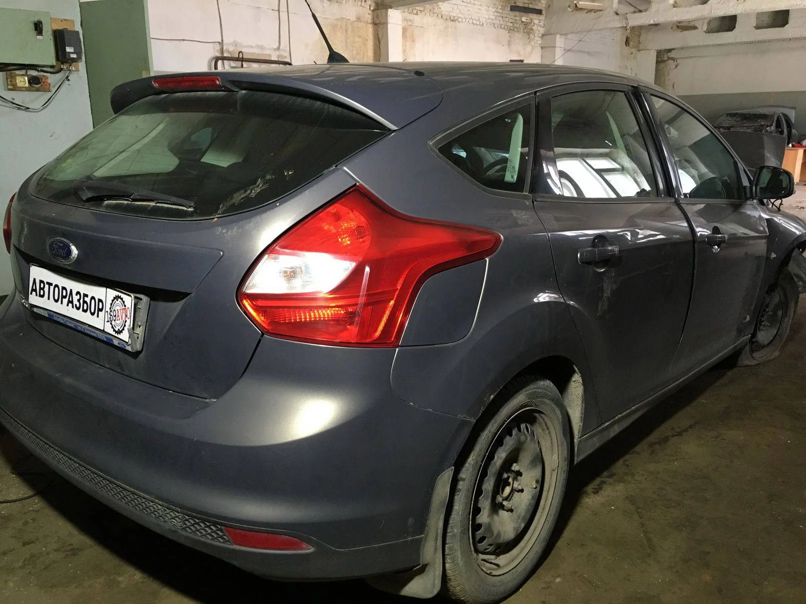 Продажа Ford Focus 1.6 (105Hp) (IQDB) FWD MT по запчастям