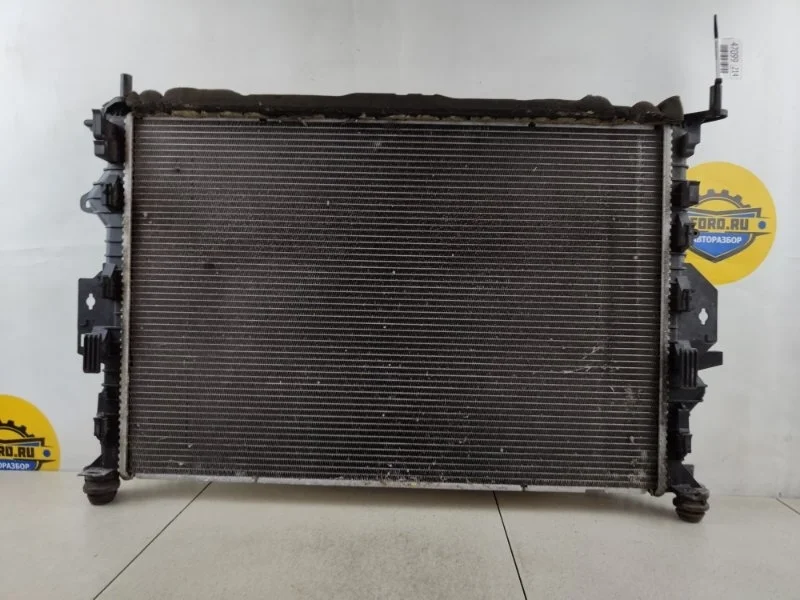 Радиатор охлаждения Ford Kuga 2013 CBS