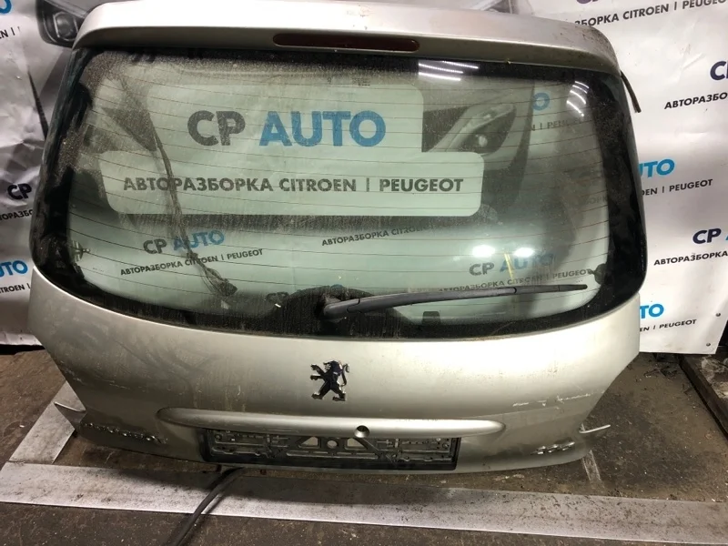 Крышка багажника Peugeot 206 HB