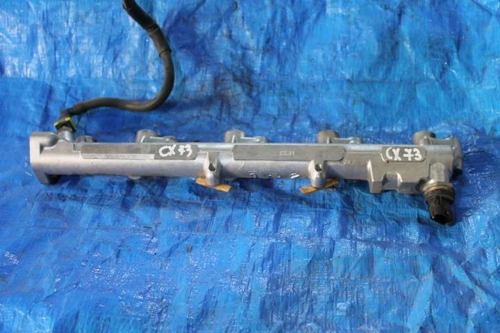 Б.у. датчик давления топлива MAZDA CX7 ER8 MAZDA CX7 ER8