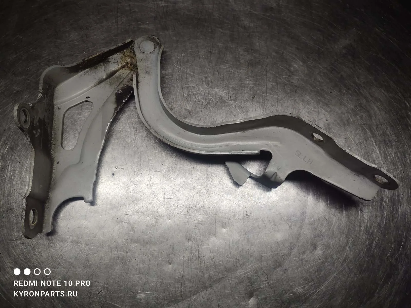 Петля капота KIA Sportage 2013 SL