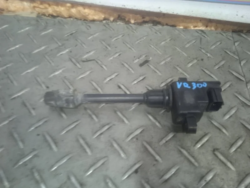 Катушка зажигания Nissan Maxima 2000-2006 224482Y001 CA33 3.0 VQ30