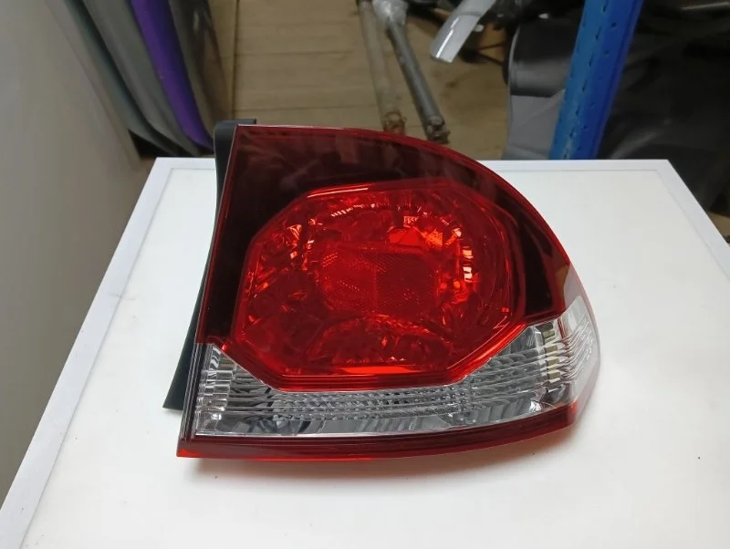 Фонарь Honda Civic 8 2009-2011 4D