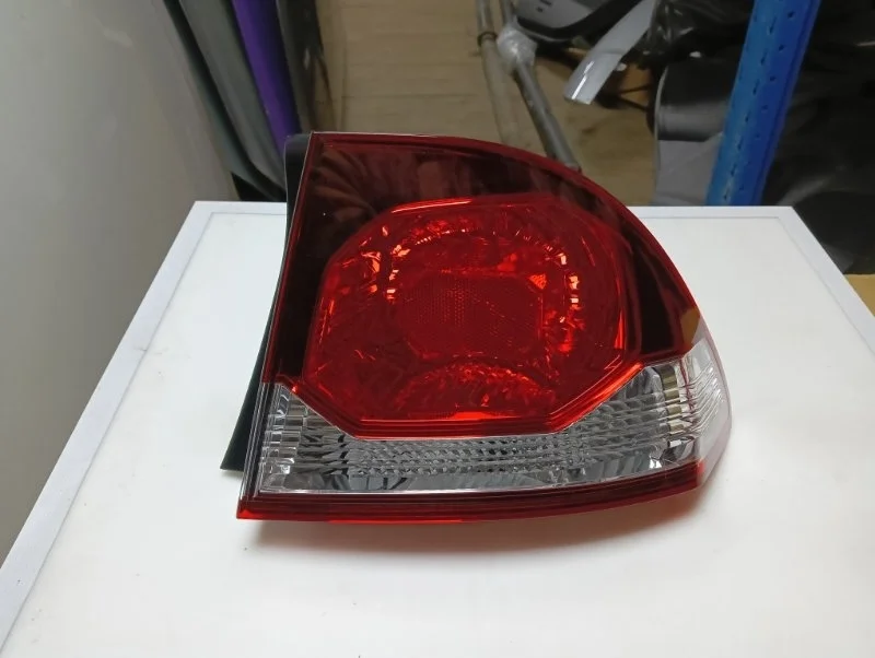 Фонарь Honda Civic 8 2009-2011 4D