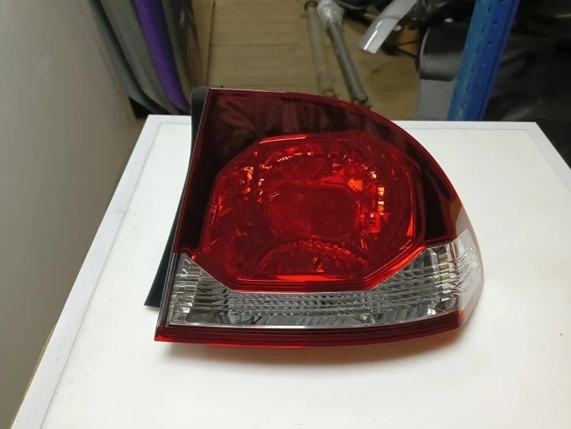 Фонарь Honda Civic 8 2009-2011 4D