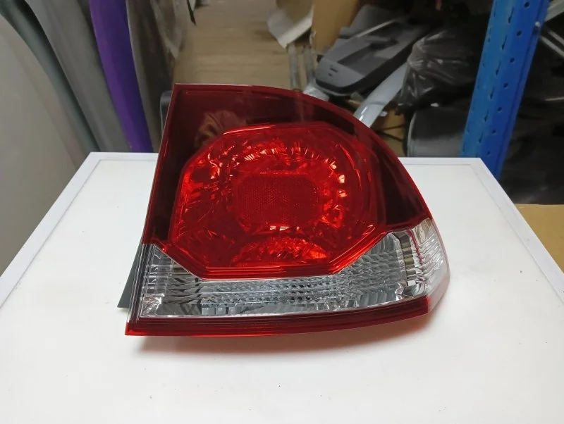 Фонарь Honda Civic 8 2009-2011 4D