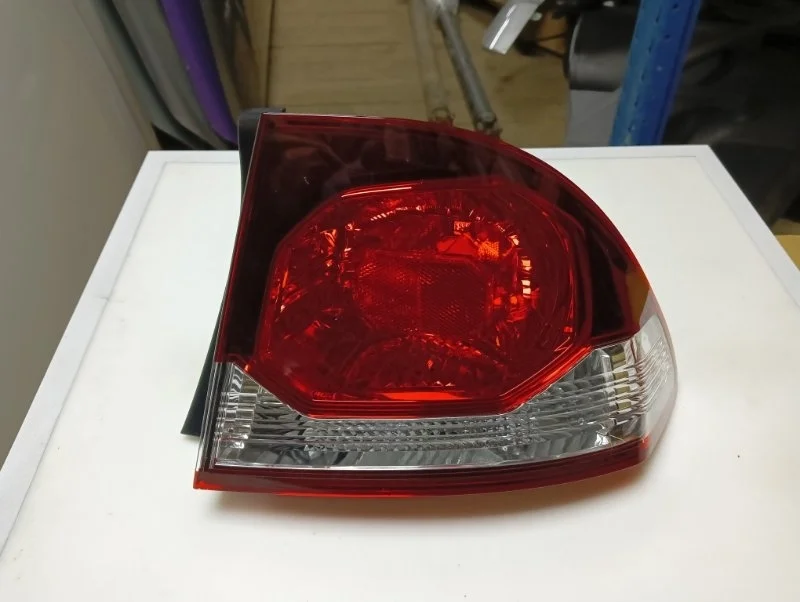 Фонарь Honda Civic 8 2009-2011 4D