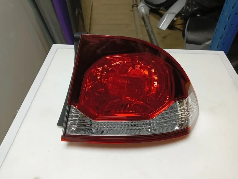 Фонарь Honda Civic 8 2009-2011 4D