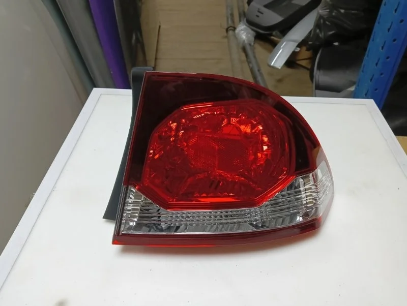 Фонарь Honda Civic 8 2009-2011 4D