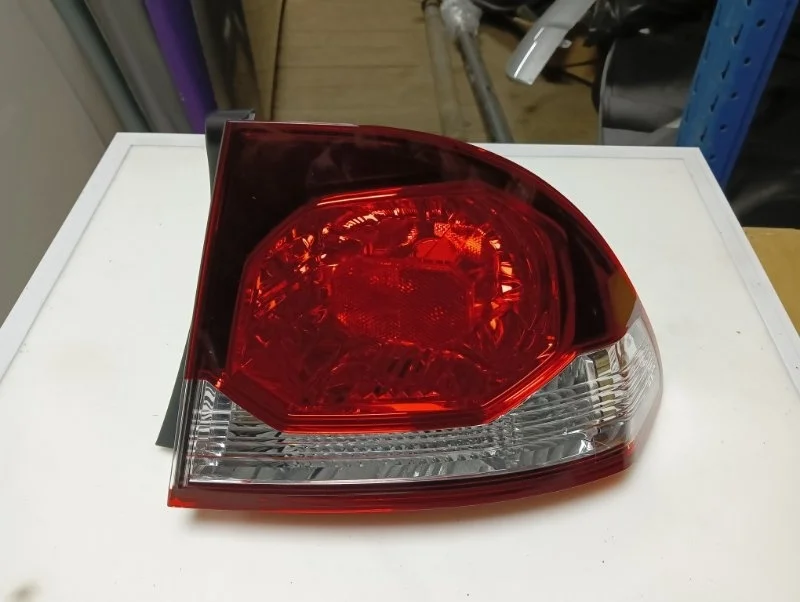 Фонарь Honda Civic 8 2009-2011 4D