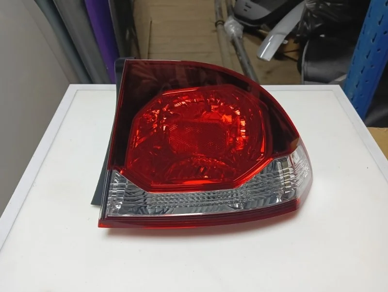 Фонарь Honda Civic 8 2009-2011 4D