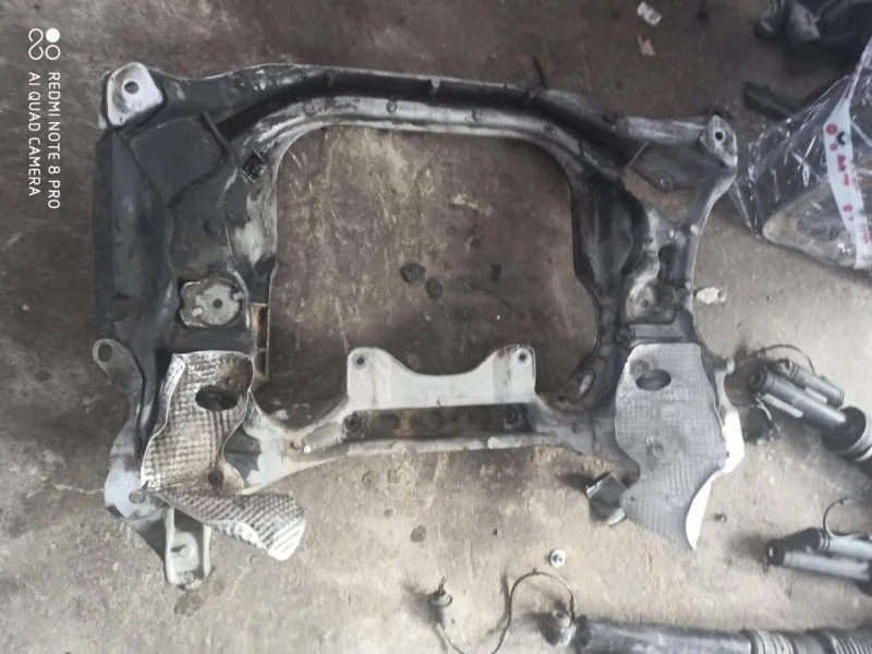 Подрамник двигателя Mercedes-Benz -Class 2004 W220