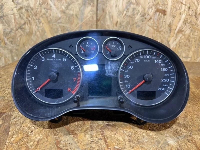 Панель приборов Audi A3 2004-2008 8P