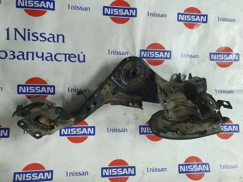 Рычаг подвески нижний Nissan Qashqai 2014 555024EG0A J11 MR20DD, задний левый