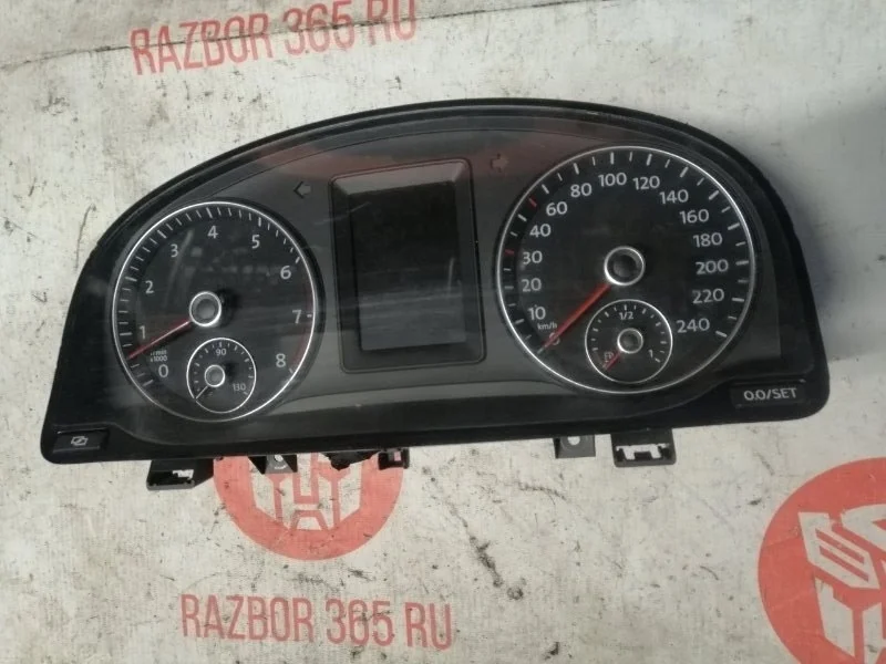 Щиток приборов Volkswagen Touran 2012 1T