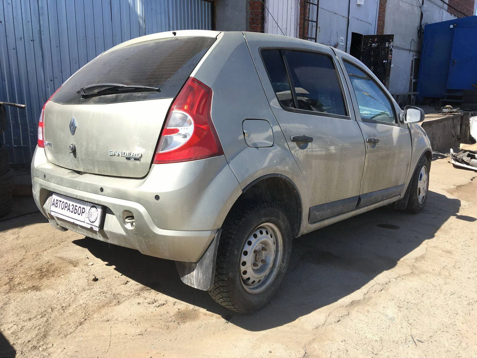 Продажа Renault Sandero 1.6 (84Hp) (K7M 800) FWD MT по запчастям