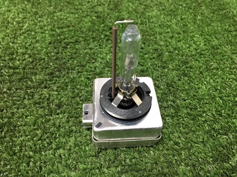 Лампа ксеноновая BMW 535xi 2009 E61