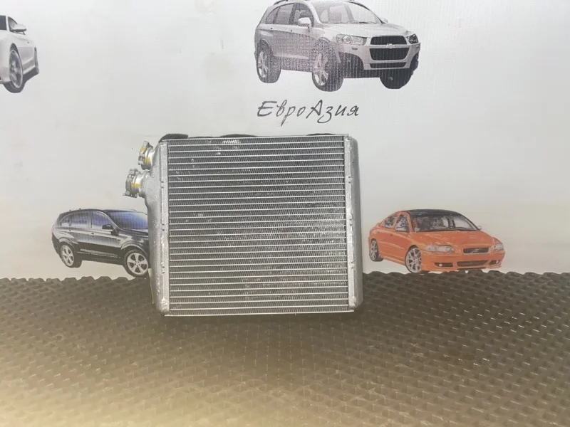 Радиатор печки Volvo S60 S80 Xc70 Xc60 9873007
