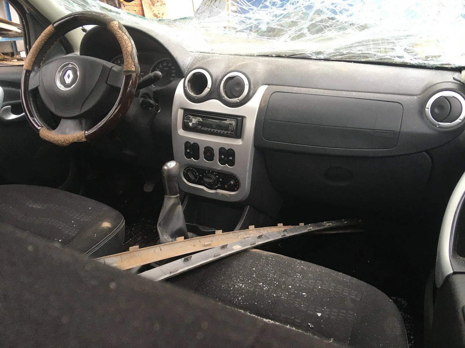 Продажа Renault Sandero Stepway 1.6 (84Hp) (K7M710) FWD MT по запчастям