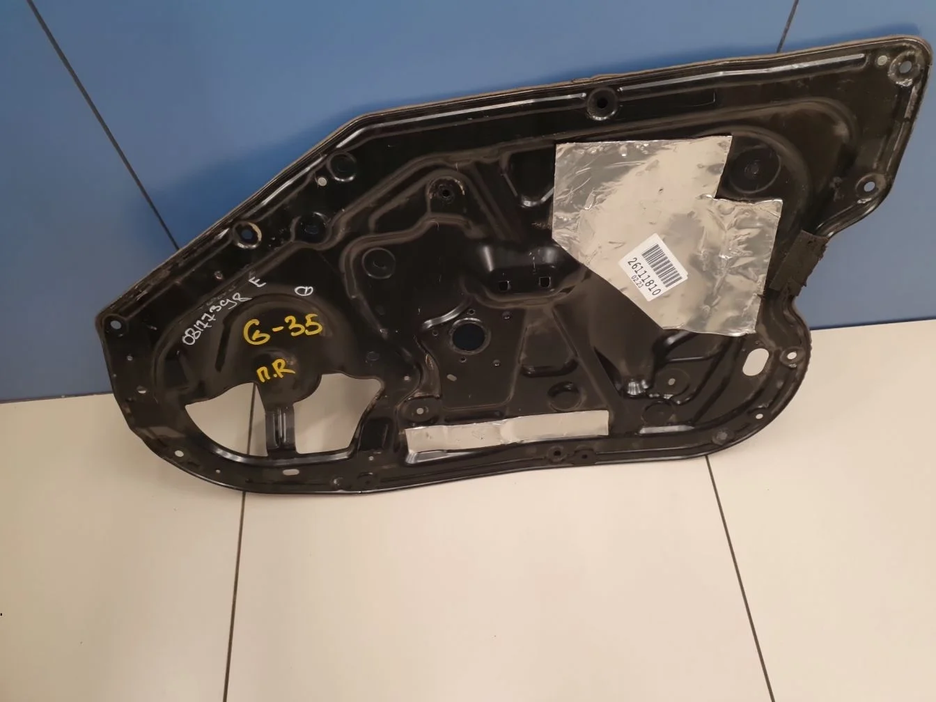 Кронштейн стеклоподъемника передней правой двери для Infiniti G V36 2007-2014