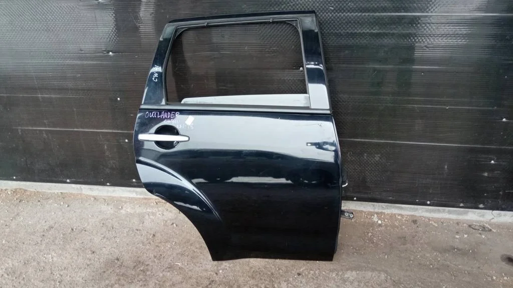 Б.у. дверь MITSUBISHI OUTLANDER XL CW4W MITSUBISHI OUTLANDER XL CW4W