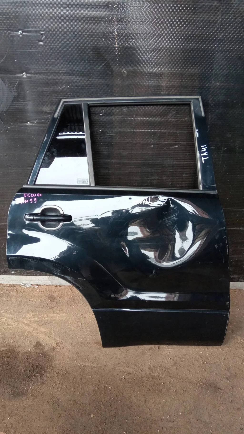 Б.у. дверь SUZUKI GRAND VITARA JB424 SUZUKI GRAND VITARA JB424