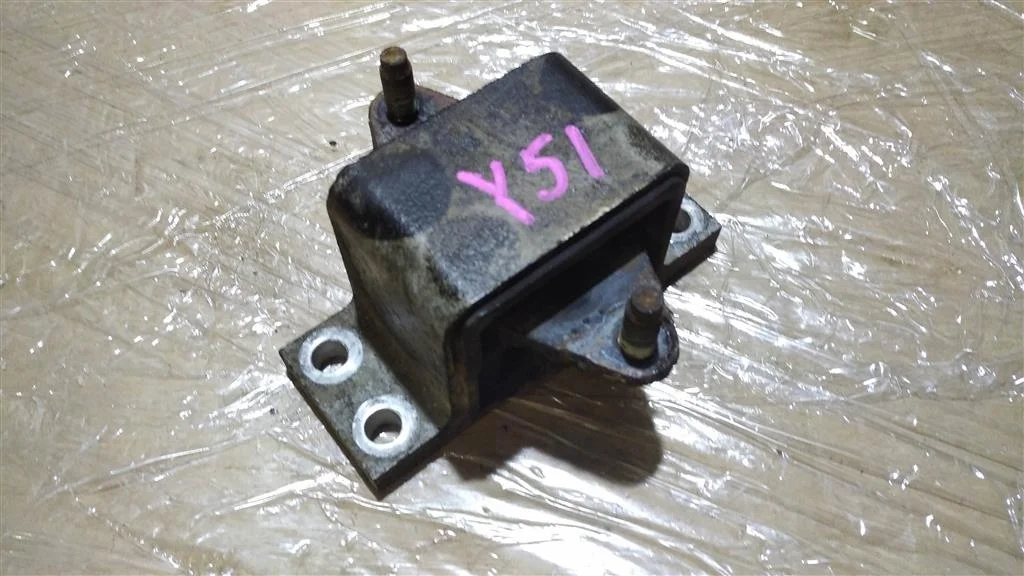 Б.у. опора двигателя INFINITI M37 Y51 INFINITI M37 Y51