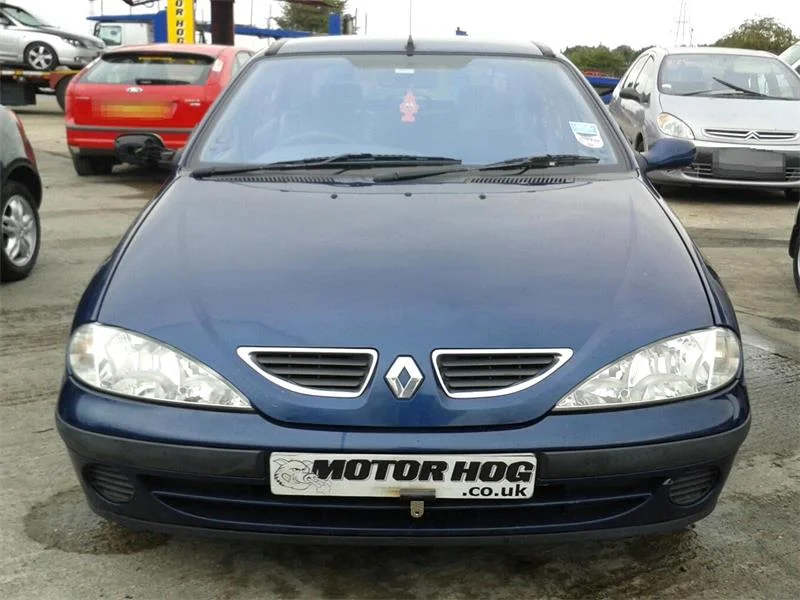 Продажа Renault Megane 1.6 (107Hp) (K4M 704) FWD MT по запчастям