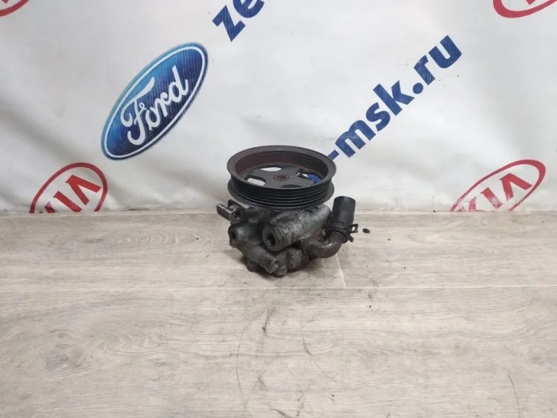 Насос гидроусилителя руля FORD TOURNEO CONNECT 2009г