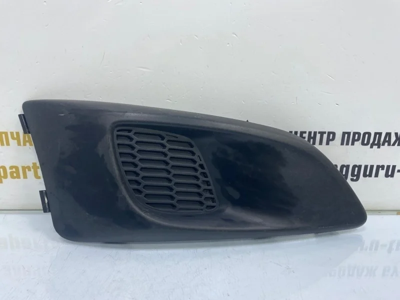 Решетка в бампер Chevrolet Aveo 2011-2018 3 T300