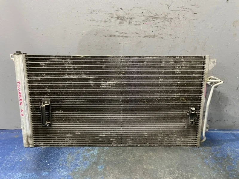 Радиатор кондиционера Volkswagen Touareg GP